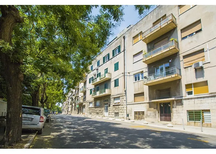 Shades Of Grey * Split